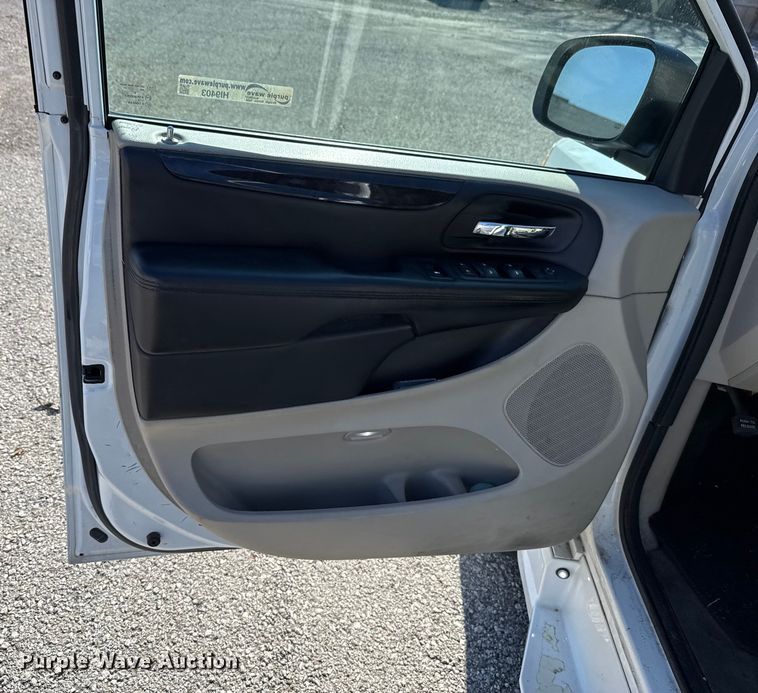 image for item HI9403 2017 Dodge Grand Caravan handicap accessible van