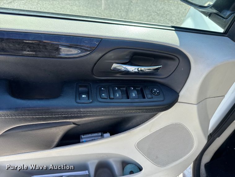 image for item HI9403 2017 Dodge Grand Caravan handicap accessible van