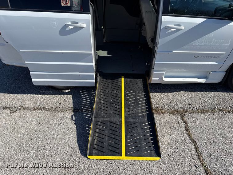 image for item HI9403 2017 Dodge Grand Caravan handicap accessible van