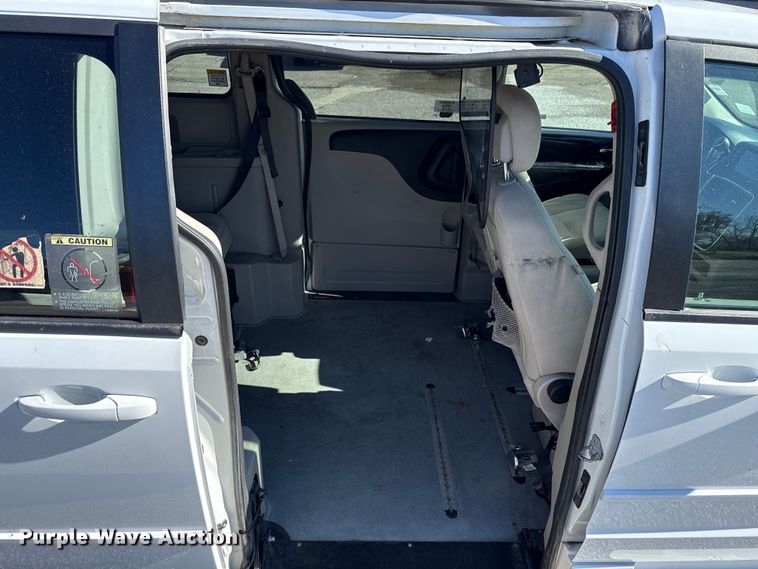 image for item HI9403 2017 Dodge Grand Caravan handicap accessible van