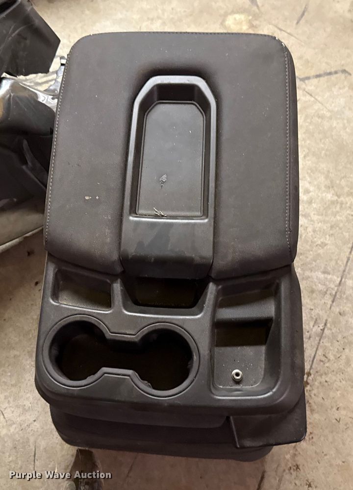 image for item HI9406 Automotive parts