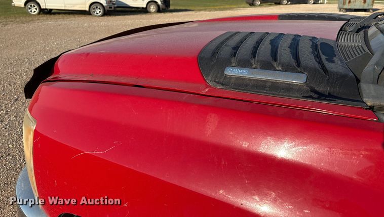 image for item IE9190 2011 Chevrolet Silverado 3500HD Crew Cab pickup truck