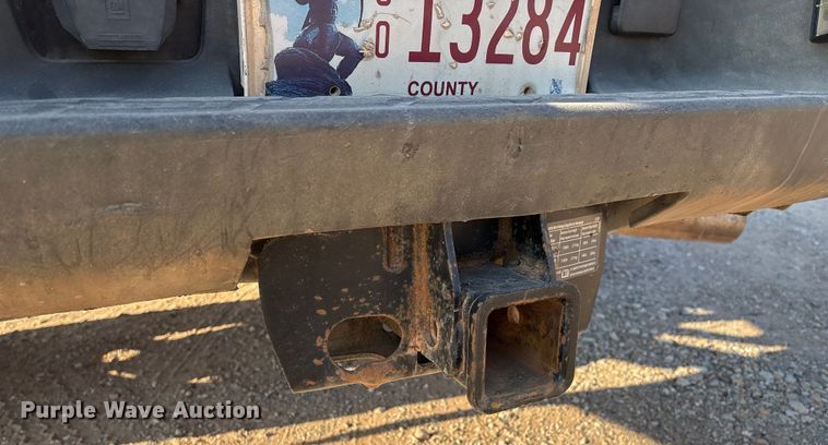 image for item IE9190 2011 Chevrolet Silverado 3500HD Crew Cab pickup truck