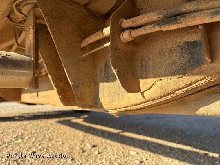 image for item IE9190 2011 Chevrolet Silverado 3500HD Crew Cab pickup truck