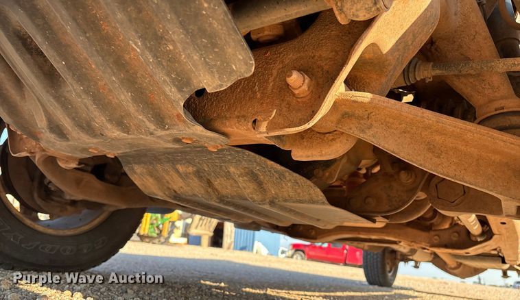 image for item IE9190 2011 Chevrolet Silverado 3500HD Crew Cab pickup truck