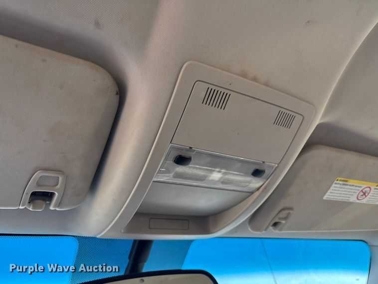 image for item IE9190 2011 Chevrolet Silverado 3500HD Crew Cab pickup truck