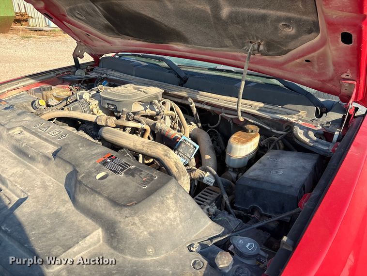 image for item IE9190 2011 Chevrolet Silverado 3500HD Crew Cab pickup truck