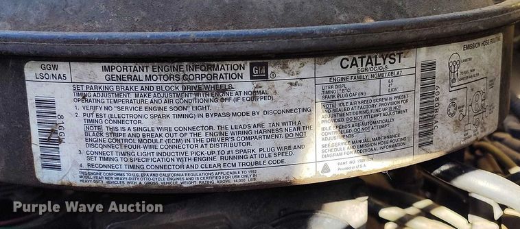 image for item IH9350 1992 GMC C6500 truck cab and chassis