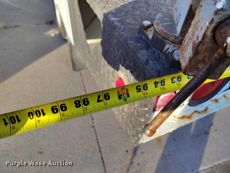 image for item IH9356 2002 Ford F550 Super Duty bucket truck