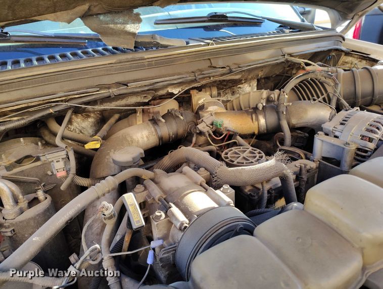 image for item IH9356 2002 Ford F550 Super Duty bucket truck