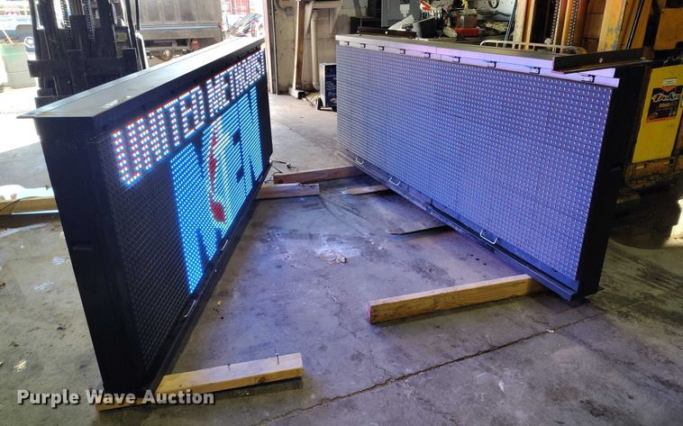 image for item IH9357 (2) DCI message boards