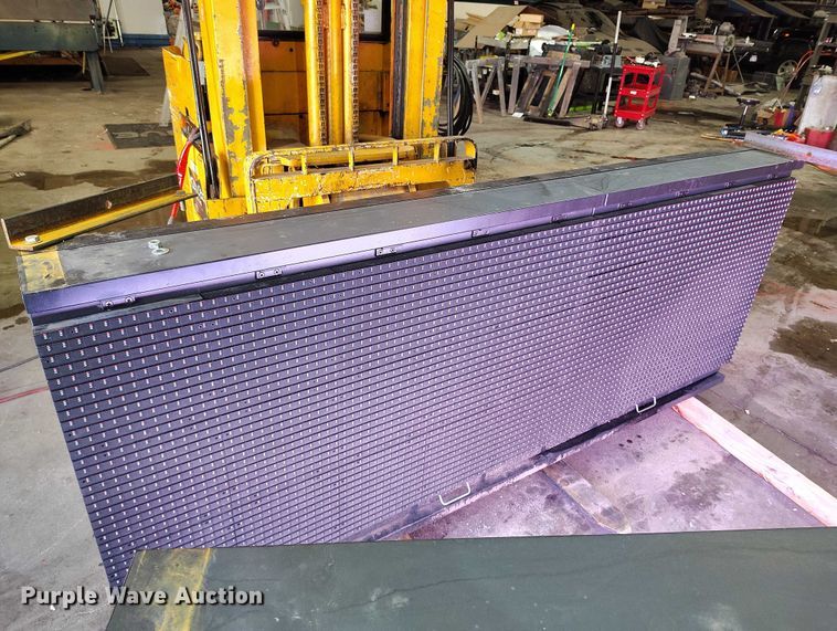 image for item IH9357 (2) DCI message boards