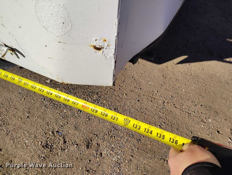 image for item IH9359 1992 Ford F350 bucket truck