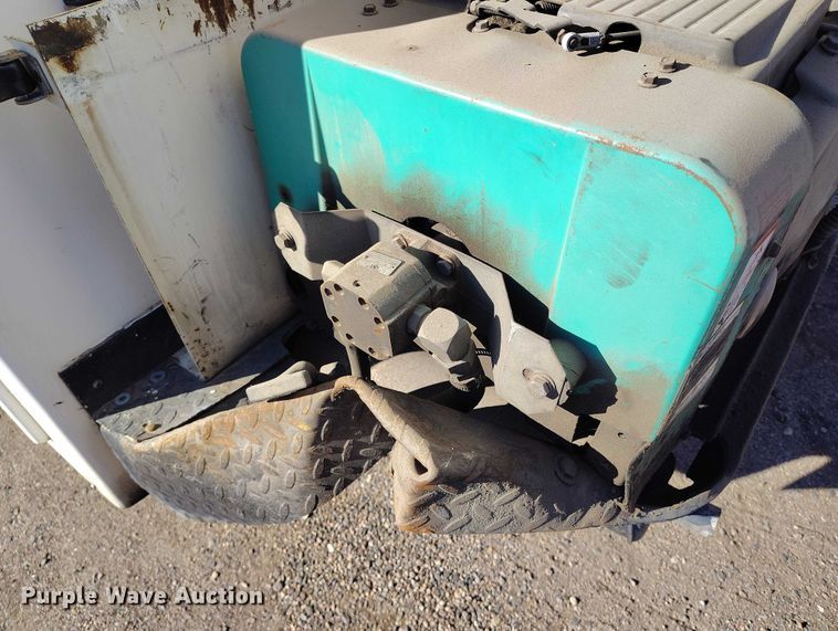 image for item IH9359 1992 Ford F350 bucket truck