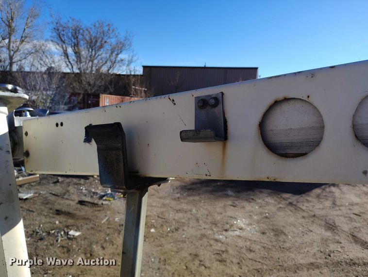 image for item IH9359 1992 Ford F350 bucket truck