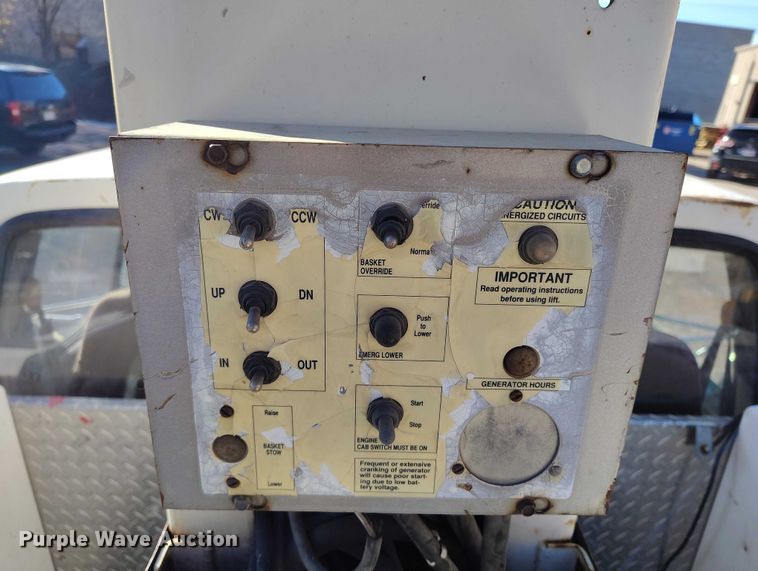 image for item IH9359 1992 Ford F350 bucket truck