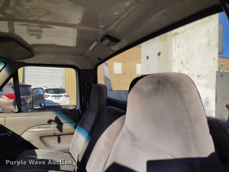 image for item IH9359 1992 Ford F350 bucket truck