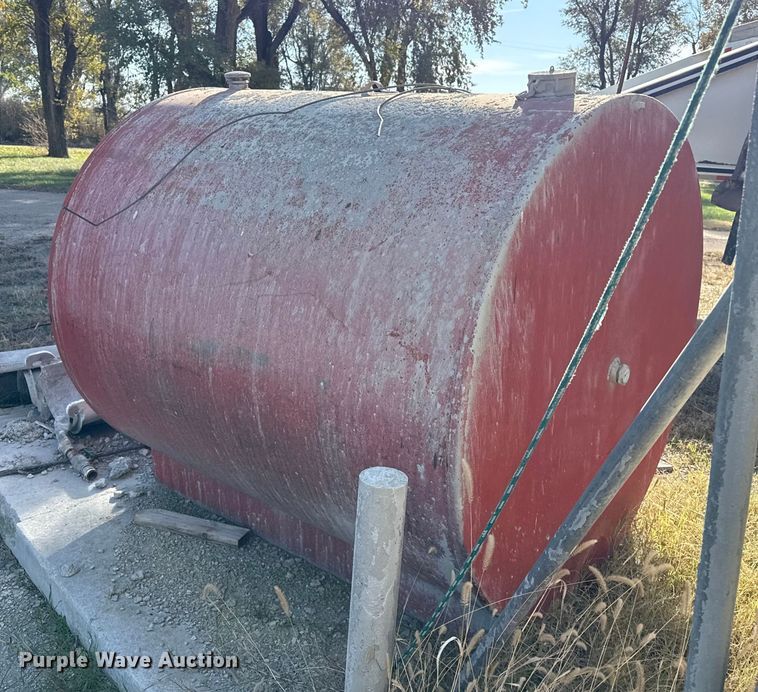 image for item NA9869 Fuel tank