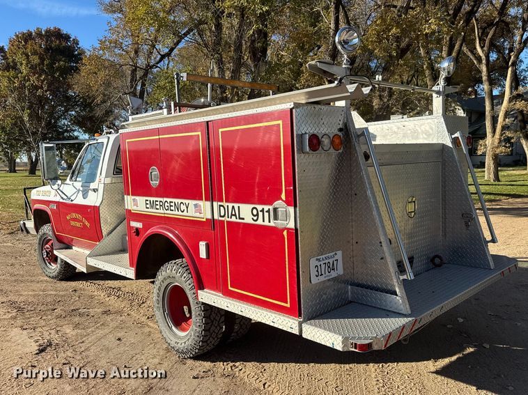 image for item NA9879 1983 GMC Sierra Classic 3500 brush fire truck