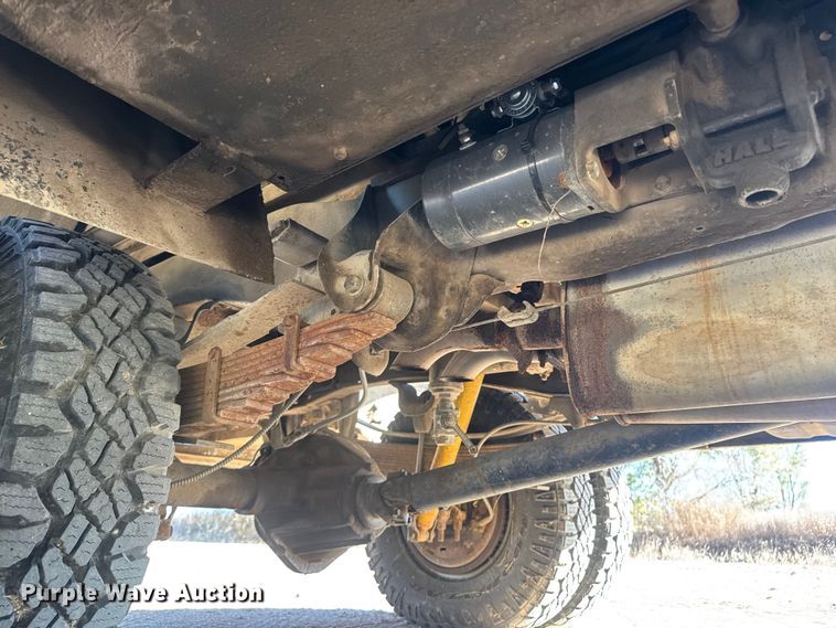 image for item NA9879 1983 GMC Sierra Classic 3500 brush fire truck