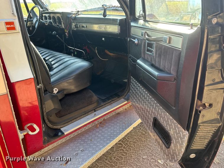 image for item NA9879 1983 GMC Sierra Classic 3500 brush fire truck