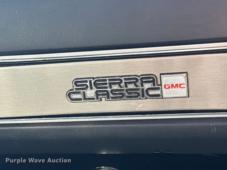 image for item NA9879 1983 GMC Sierra Classic 3500 brush fire truck