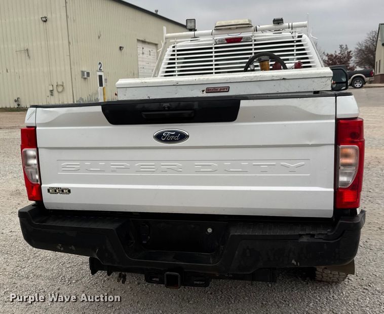 image for item NA9952 2020 Ford F250 Super Duty XL Crew Cab pickup truck