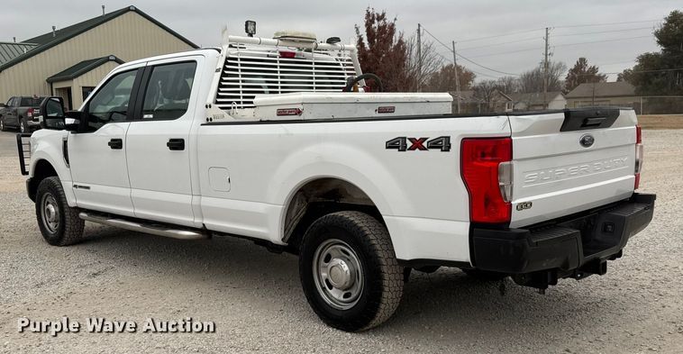 image for item NA9952 2020 Ford F250 Super Duty XL Crew Cab pickup truck