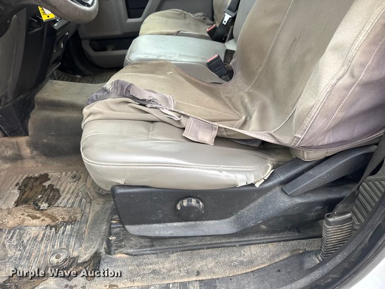 image for item NA9952 2020 Ford F250 Super Duty XL Crew Cab pickup truck