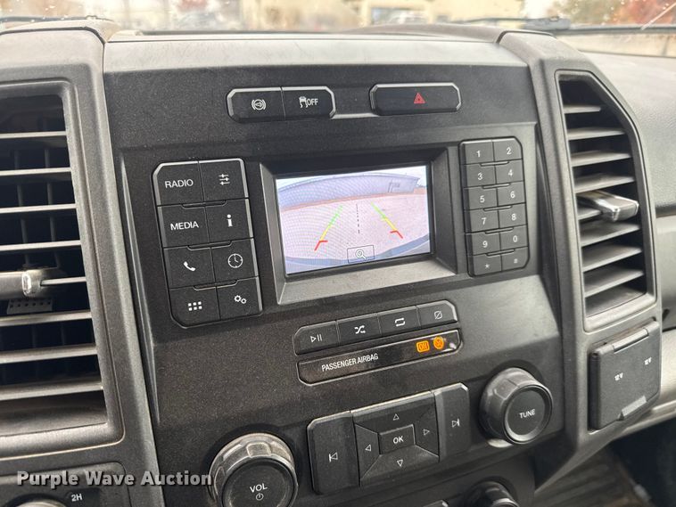 image for item NA9952 2020 Ford F250 Super Duty XL Crew Cab pickup truck