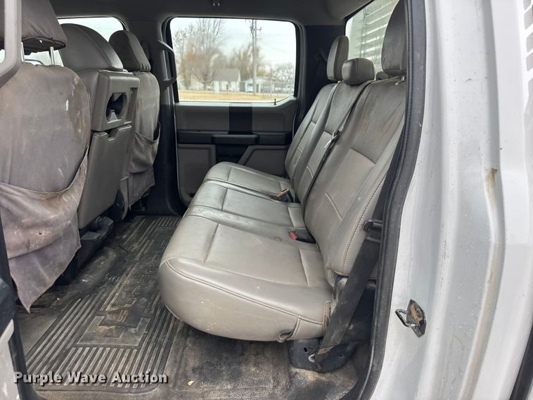 image for item NA9952 2020 Ford F250 Super Duty XL Crew Cab pickup truck