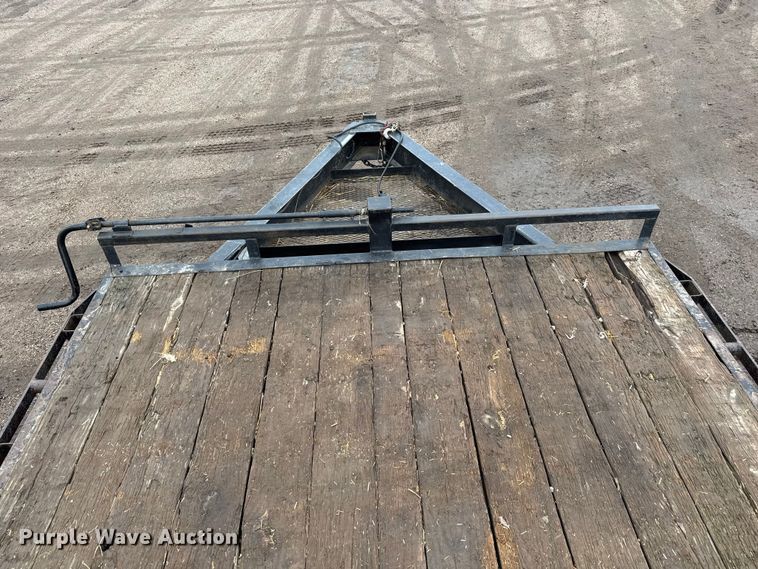 image for item NA9959 2016 Lamar equipment trailer