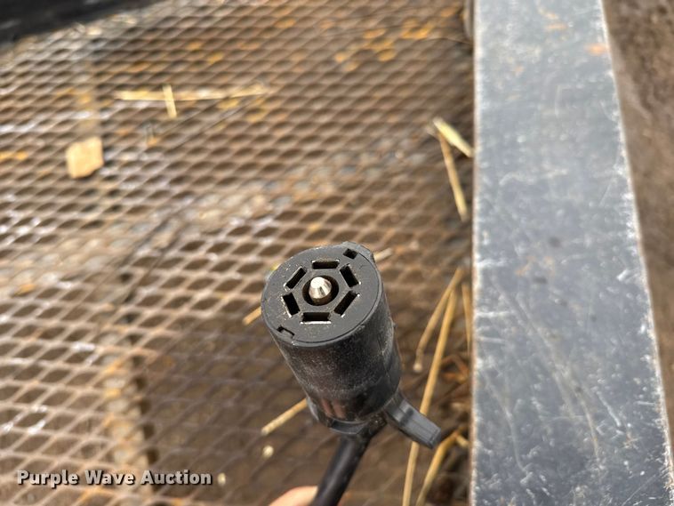 image for item NA9959 2016 Lamar equipment trailer