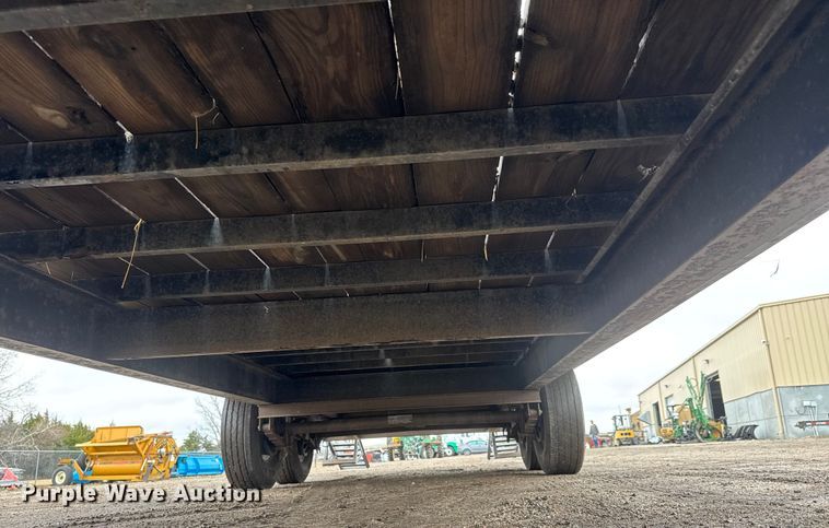 image for item NA9959 2016 Lamar equipment trailer