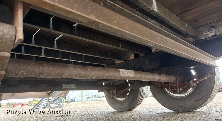 image for item NA9959 2016 Lamar equipment trailer