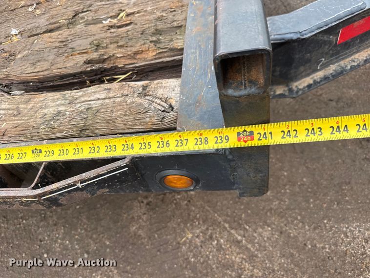 image for item NA9959 2016 Lamar equipment trailer