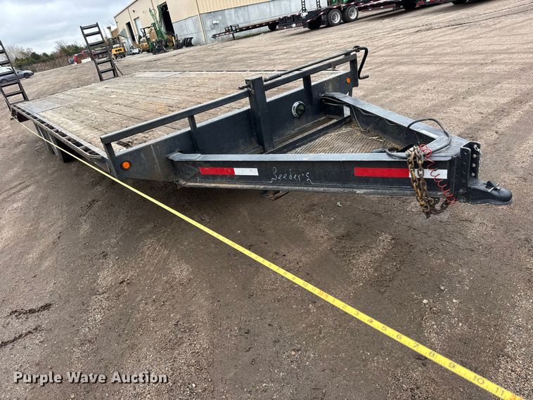image for item NA9959 2016 Lamar equipment trailer