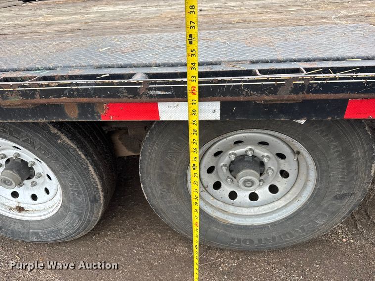 image for item NA9959 2016 Lamar equipment trailer