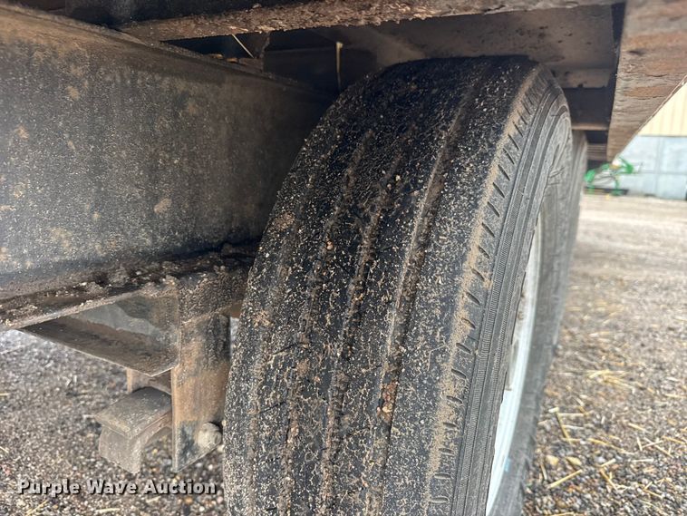 image for item NA9959 2016 Lamar equipment trailer