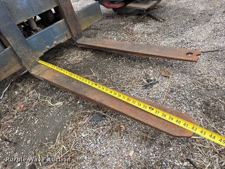 image for item NA9967 2007 Moffett M55.4 forklift