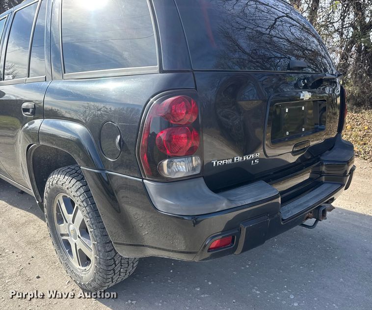 image for item NB9006 2006 Chevrolet Trailblazer SUV