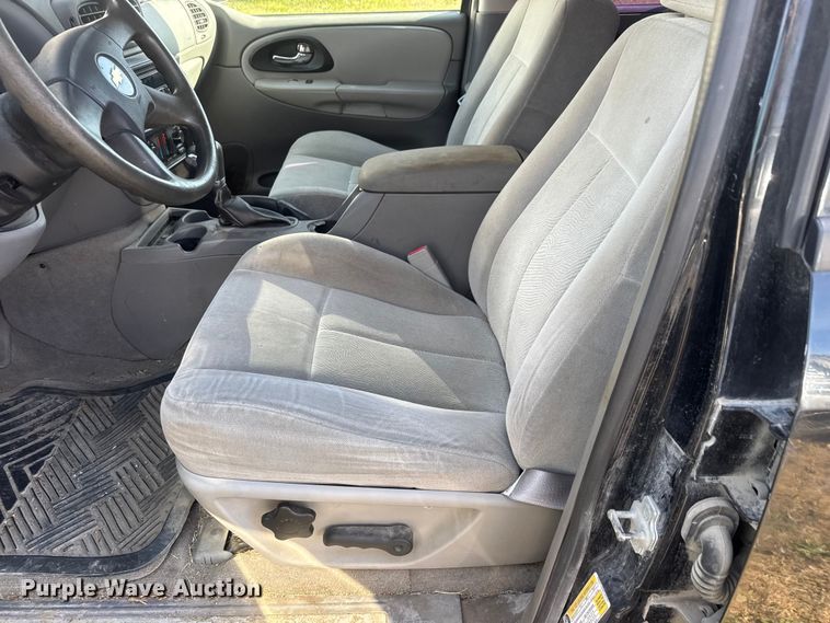 image for item NB9006 2006 Chevrolet Trailblazer SUV