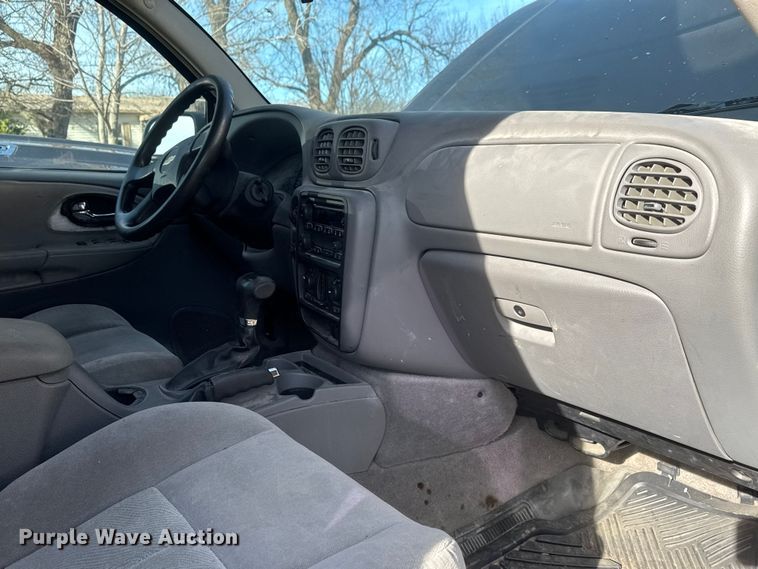 image for item NB9006 2006 Chevrolet Trailblazer SUV