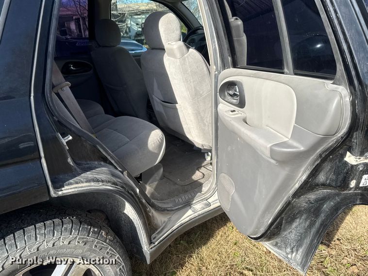 image for item NB9006 2006 Chevrolet Trailblazer SUV