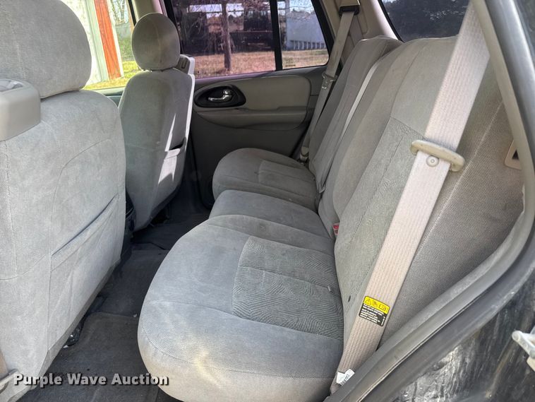 image for item NB9006 2006 Chevrolet Trailblazer SUV