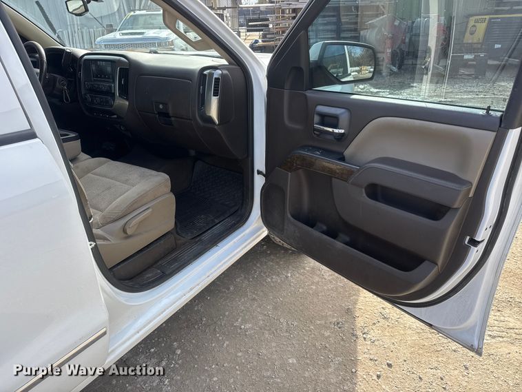 image for item NB9008 2015 Chevrolet Silverado 1500 Double Cab pickup truck