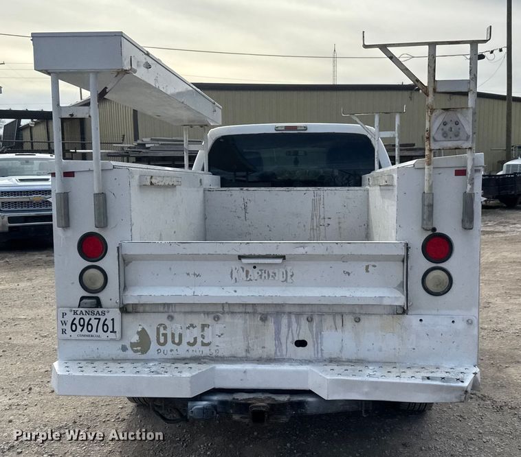 image for item NB9010 2015 Ford F350 Super Duty SuperCab utility bed pickup truck