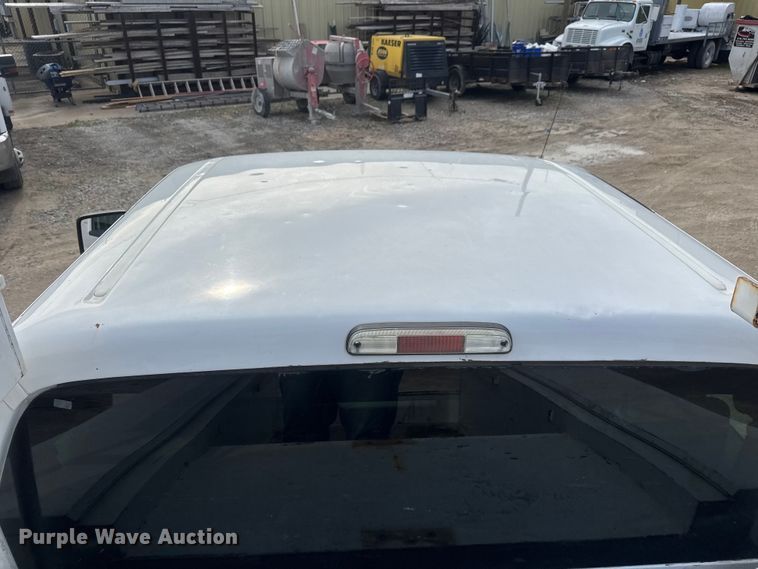 image for item NB9010 2015 Ford F350 Super Duty SuperCab utility bed pickup truck