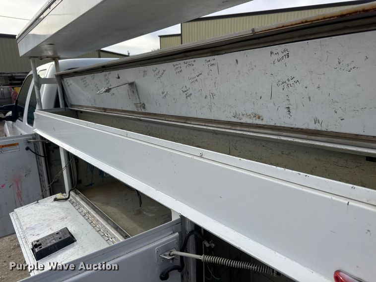 image for item NB9010 2015 Ford F350 Super Duty SuperCab utility bed pickup truck