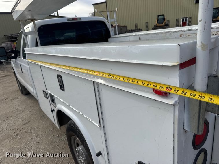 image for item NB9010 2015 Ford F350 Super Duty SuperCab utility bed pickup truck